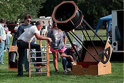 Astrofest 1997 Image (C)1997 Vic Winter/ICSTARS Astronomy